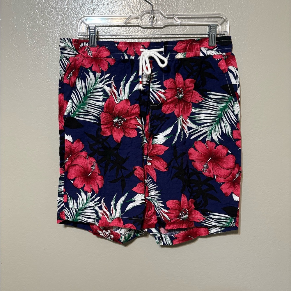 Men’s Floral Jogal Shorts - Navy and Red. Size‎ M